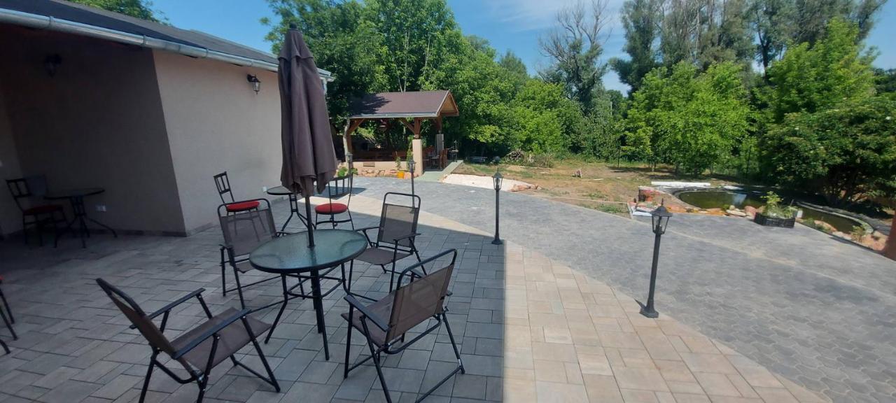 Villa Verteskacsa Vertesacsa Bagian luar foto