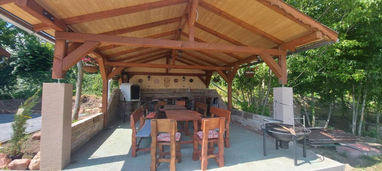 Villa Verteskacsa Vertesacsa Bagian luar foto