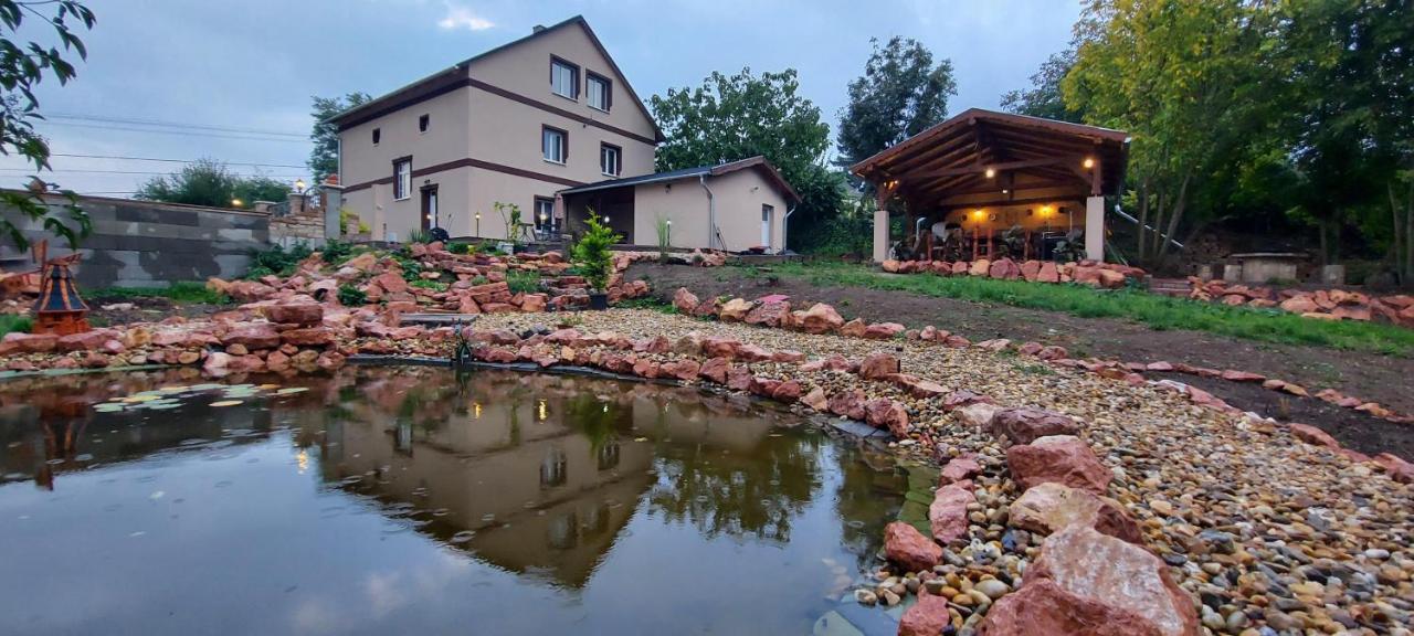 Villa Verteskacsa Vertesacsa Bagian luar foto