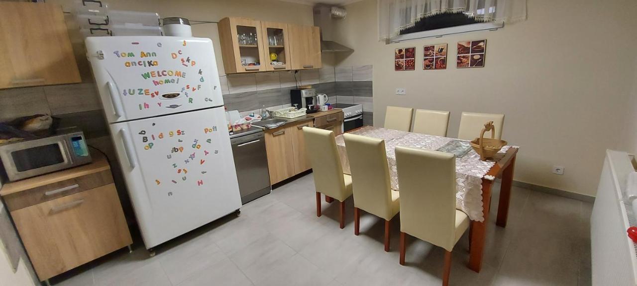 Villa Verteskacsa Vertesacsa Bagian luar foto